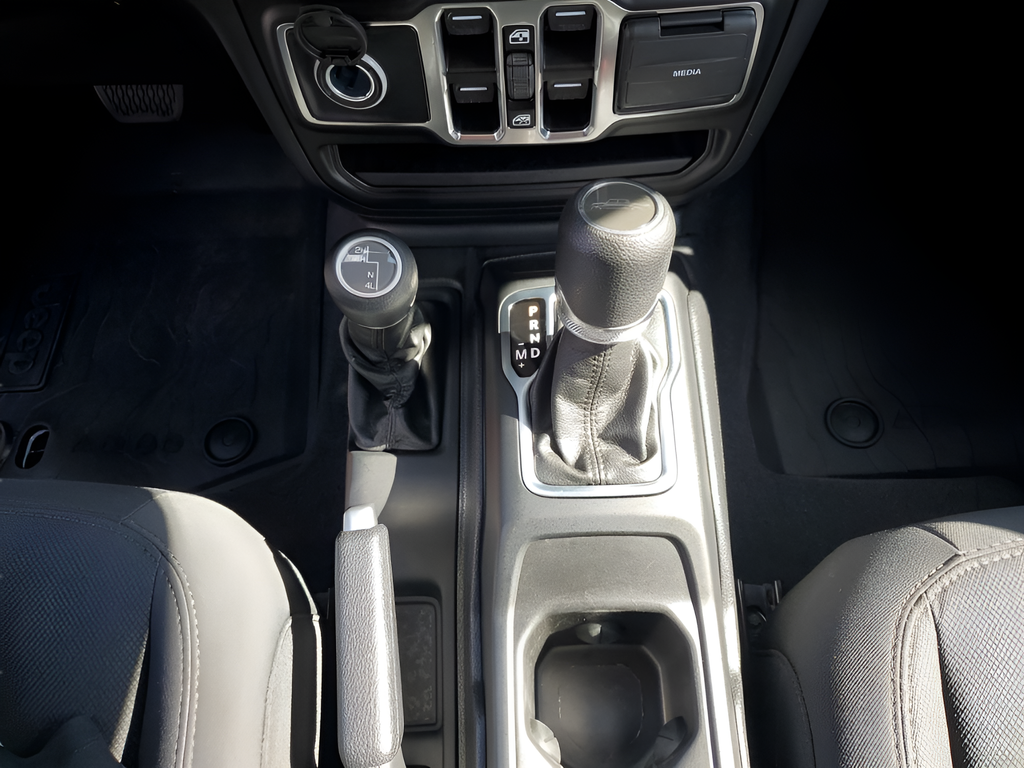 Used Car 2021 Jeep Gladiator  Sport For Sale Under $35,000 In Austin, Texas