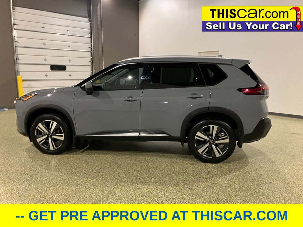 2023 Nissan Rogue SL photo 3