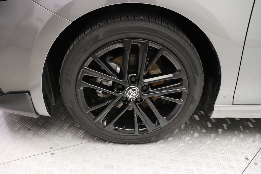 Thumbnail: 2025 Toyota Camry - 4