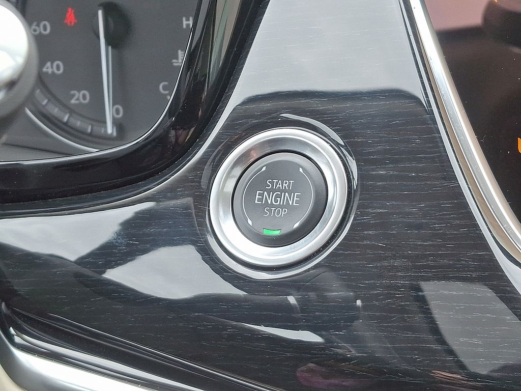 Thumbnail: 2025 Cadillac XT6 - 26