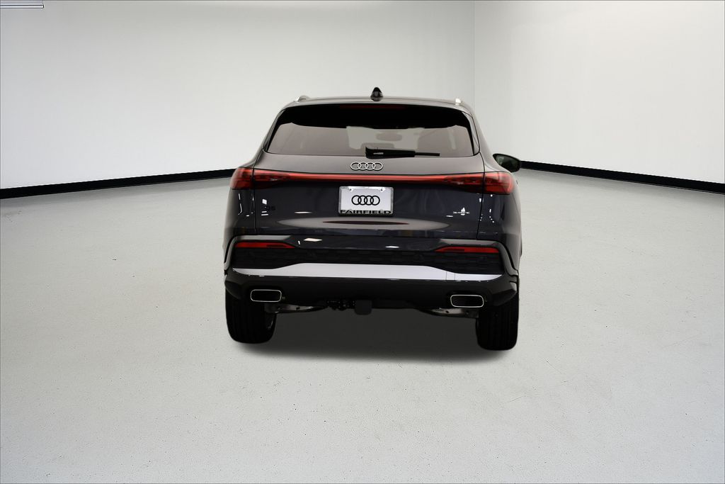 Thumbnail: 2025 Audi Q5 - 4
