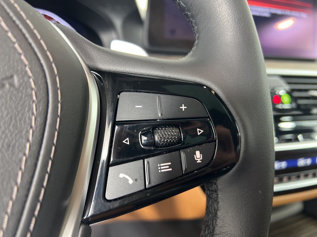 Thumbnail: 2023 BMW 5 Series - 19