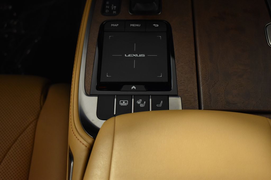 Thumbnail: 2022 Lexus LS - 25