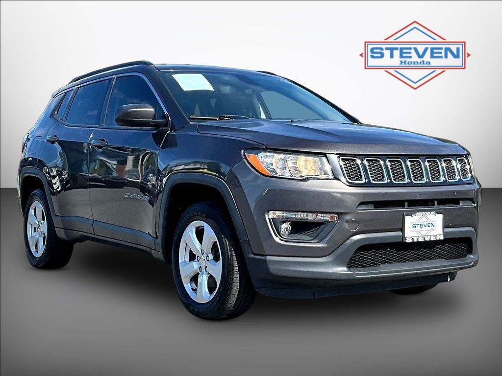 Gray (Granite Crystal Metallic Clearcoat) 2019 Jeep Compass SUV / Crossover Four-Wheel Drive 9-Speed Automatic