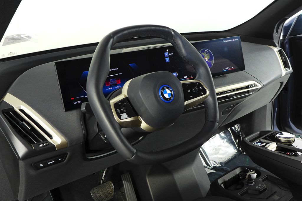 Thumbnail: 2023 BMW iX - 30
