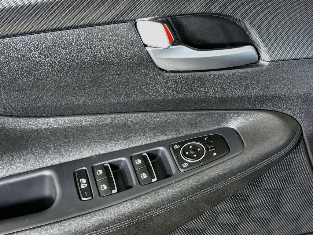 Used 2023 Hyundai Santa Fe SUV