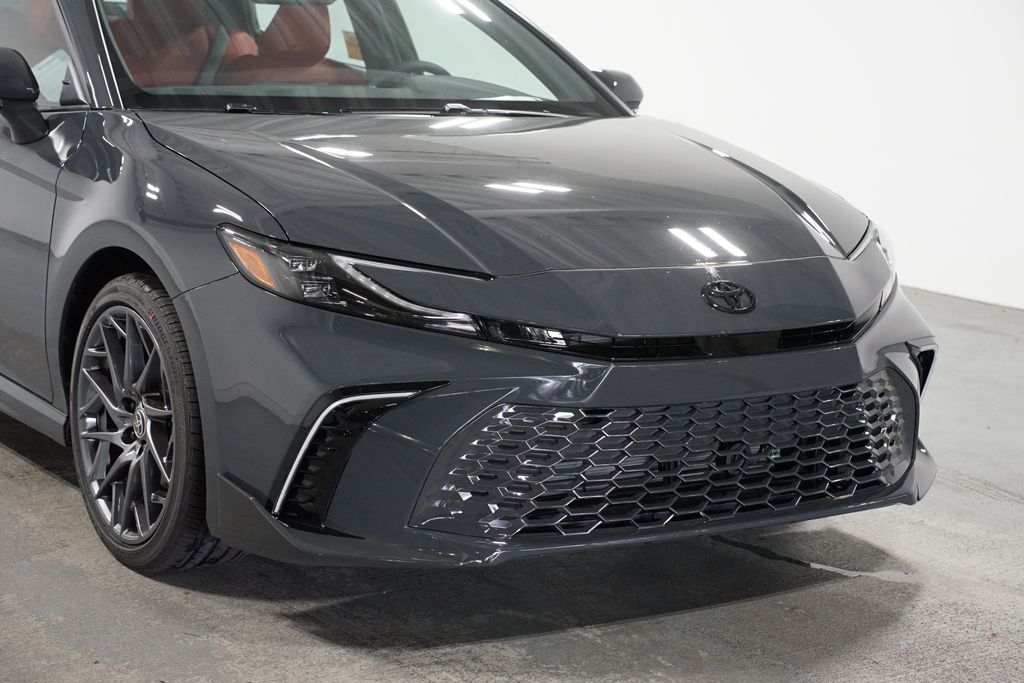 2025 Toyota Camry XSE 4