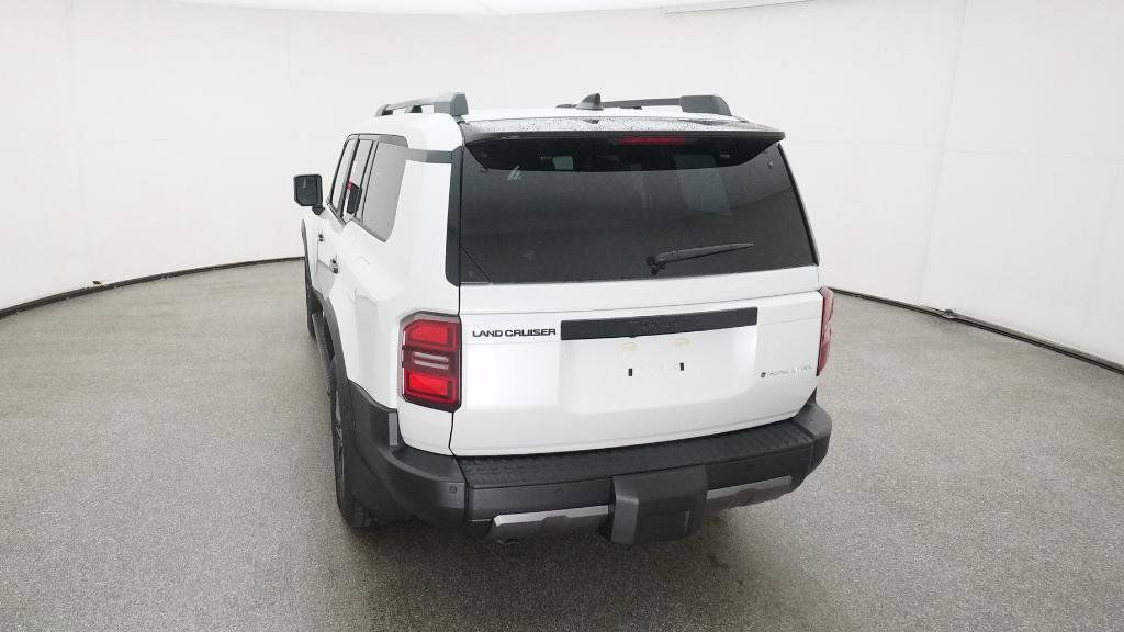 2025 Toyota Land Cruiser  13