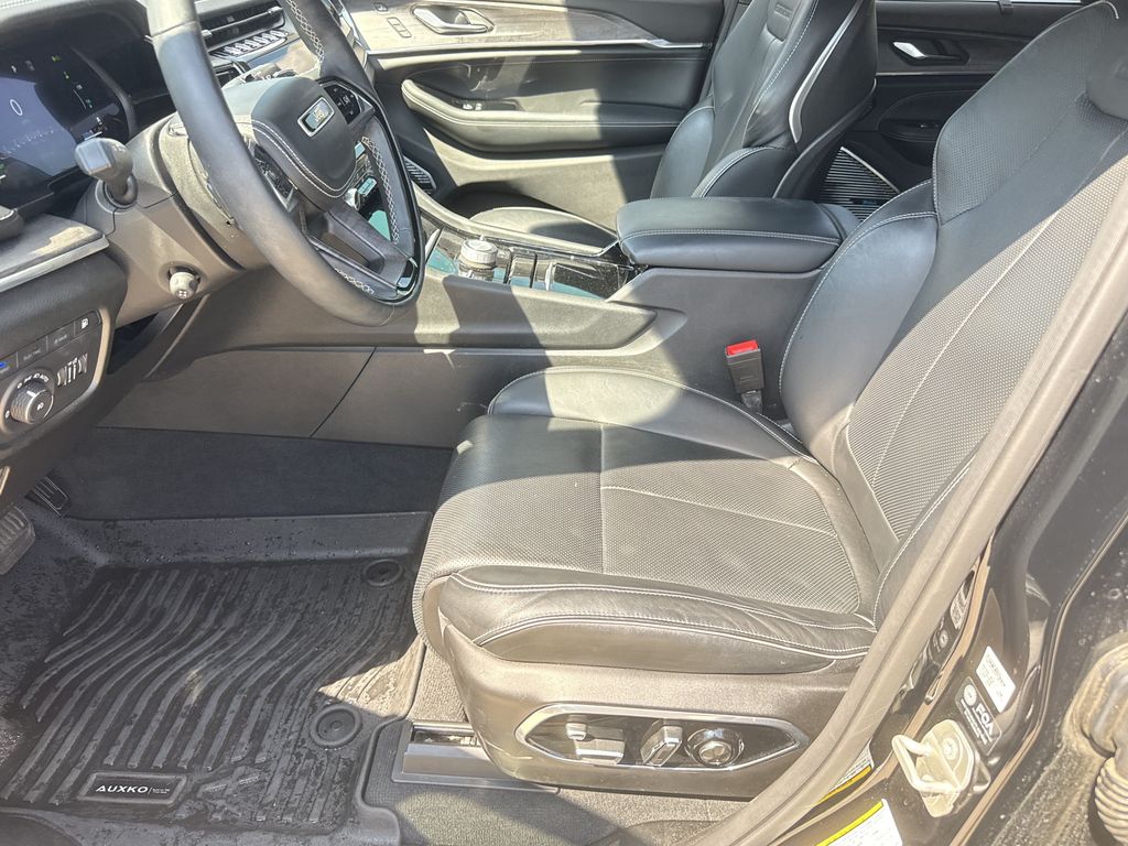 2024 Jeep Grand Cherokee Overland 4xe Black at DeMontrond Gulf Freeway