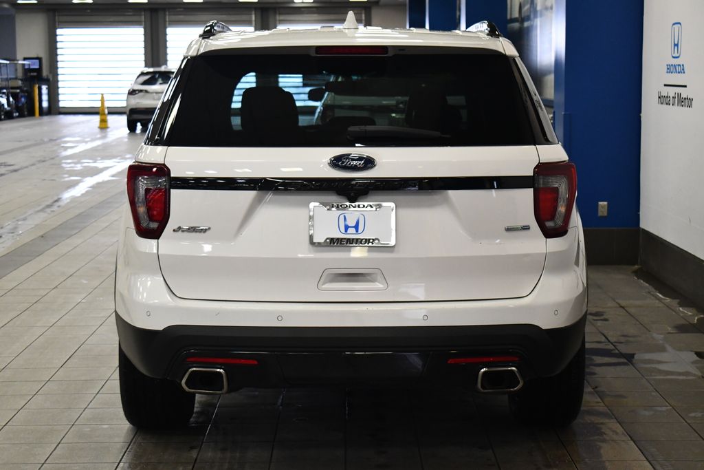 Thumbnail: 2017 Ford Explorer - 4