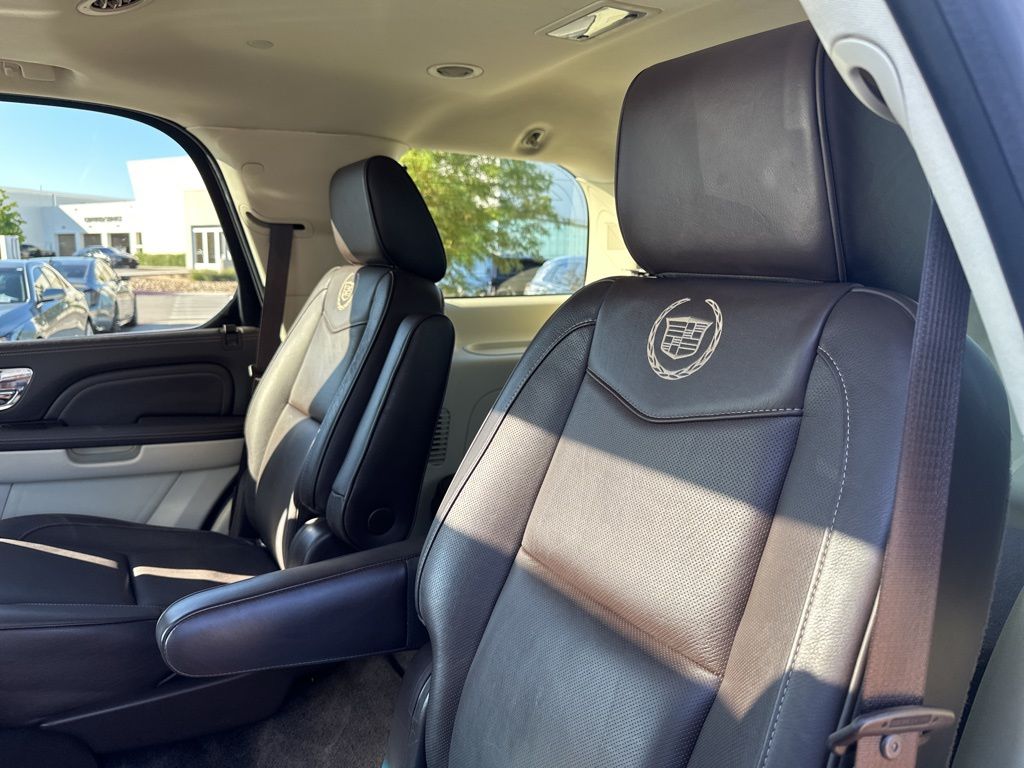Used Car 2013 Cadillac Escalade  Platinum Edition For Sale Under $20,000 In Austin, Texas