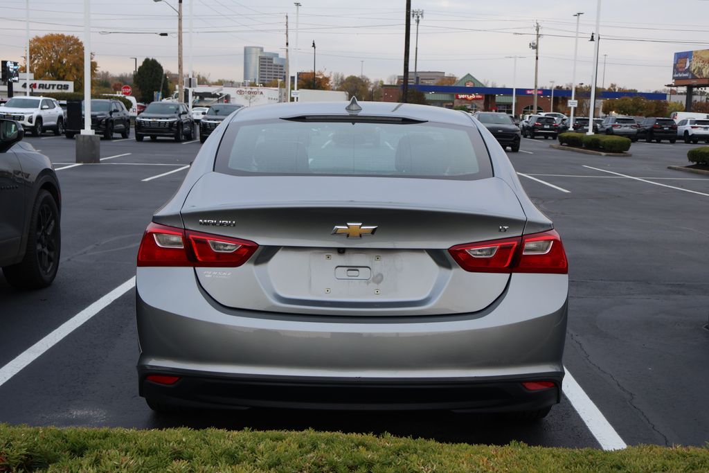 Thumbnail: 2023 Chevrolet Malibu - 9
