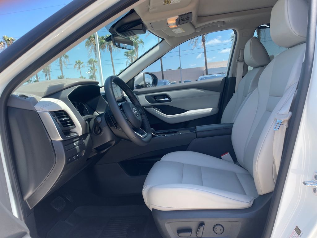 Certified Used 2023 White Nissan SV image 9