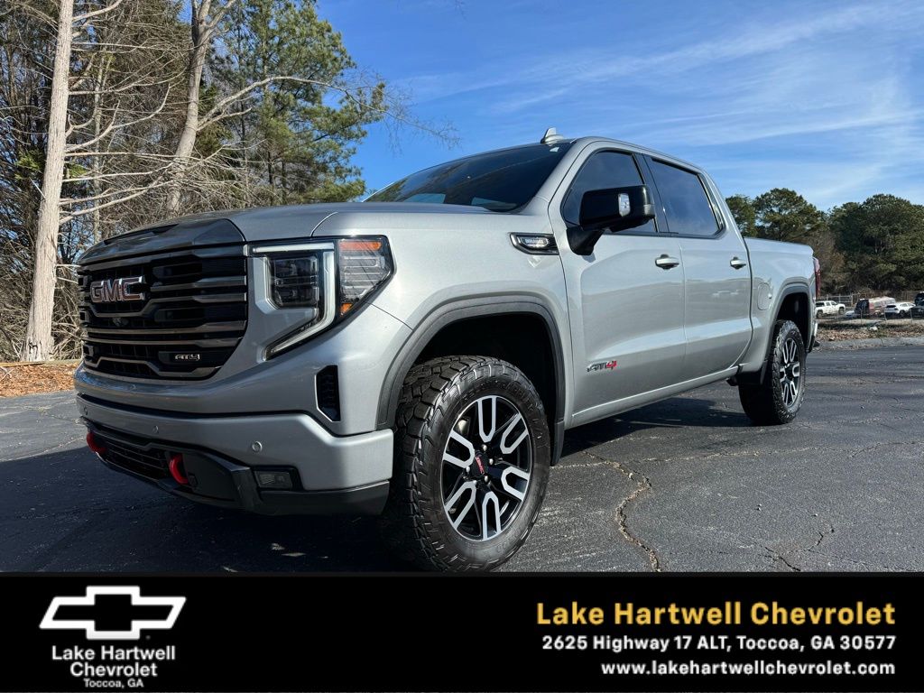 2023 GMC Sierra 1500 AT4 Crew Cab 4WD