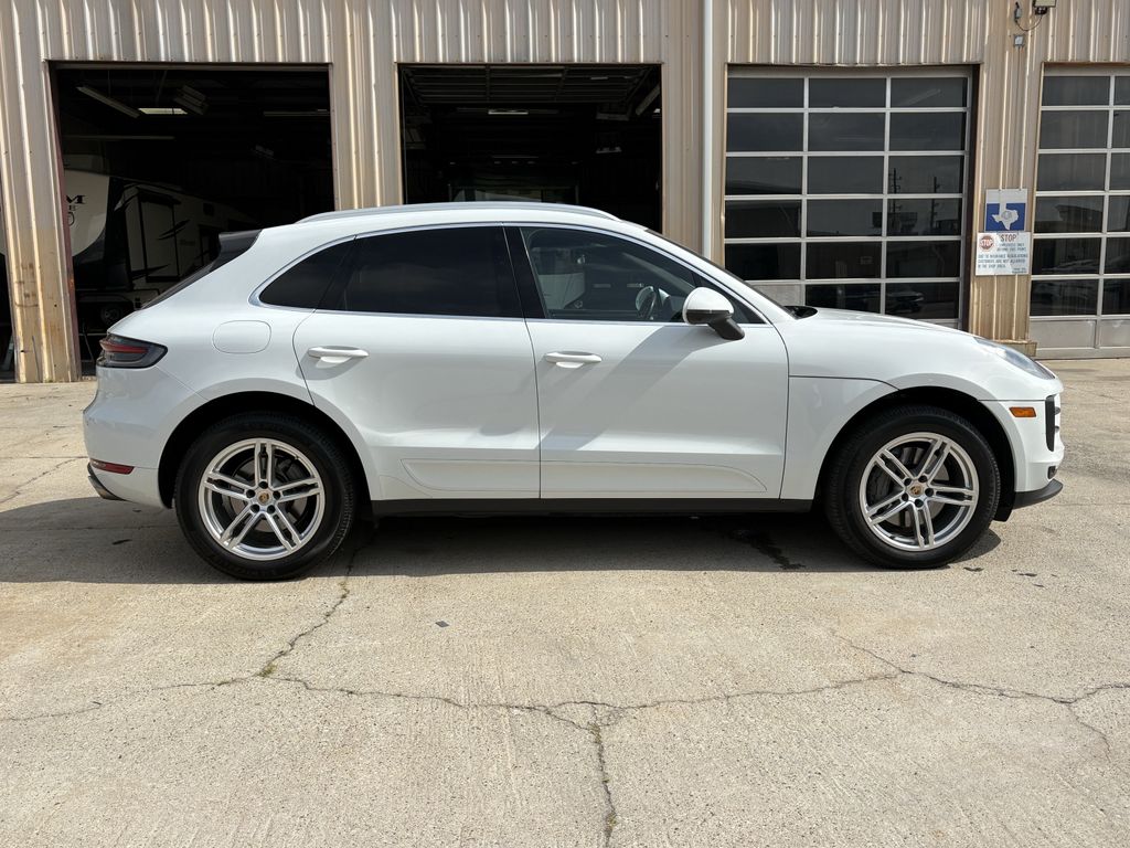 2020 Porsche Macan S - 3