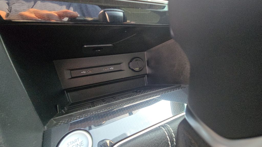 2025 Volkswagen Taos