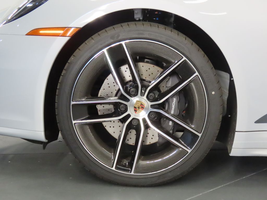 Thumbnail: 2026 Porsche 911 - 19