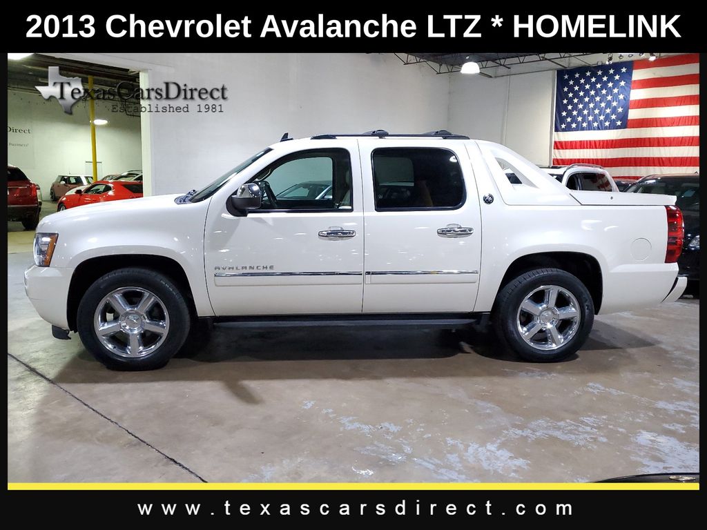 2013 Chevrolet Avalanche 1500 LTZ 13