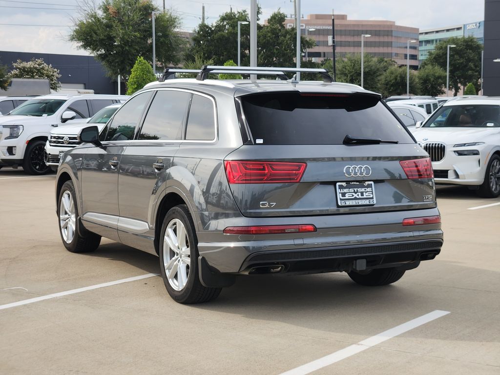 2017 Audi Q7 3.0 TDI Premium Plus Gray at Toyota of Victoria