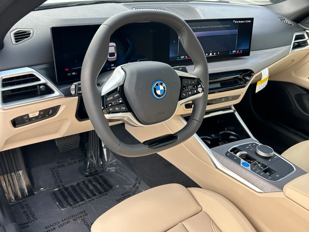 Thumbnail: 2025 BMW i4 - 13