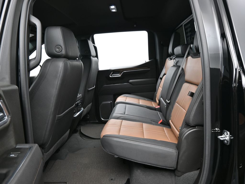 Used 2025 Black Chevrolet High Country image 38