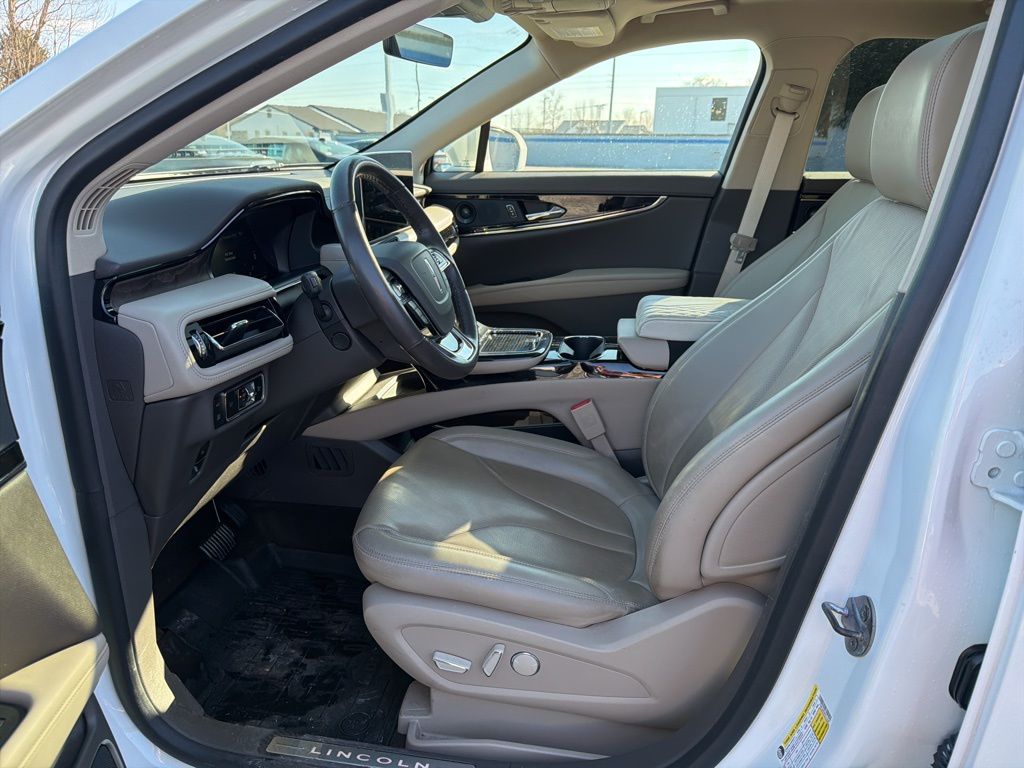 Thumbnail: 2023 Lincoln Nautilus - 18