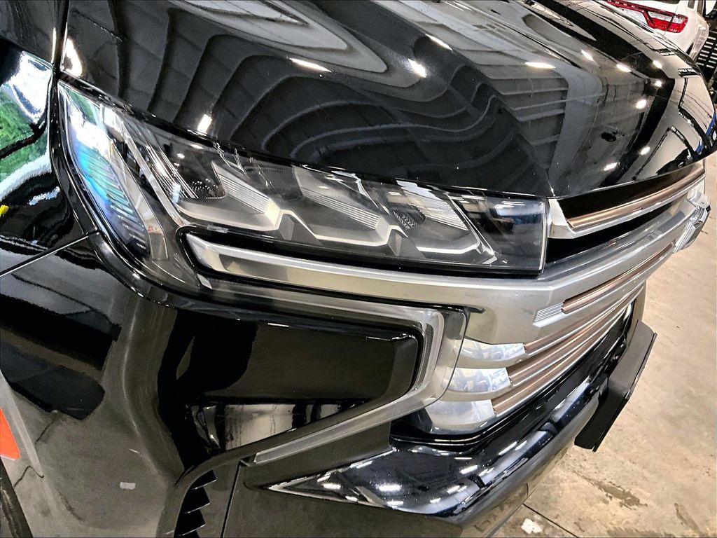2023 Chevrolet Suburban — photo 34