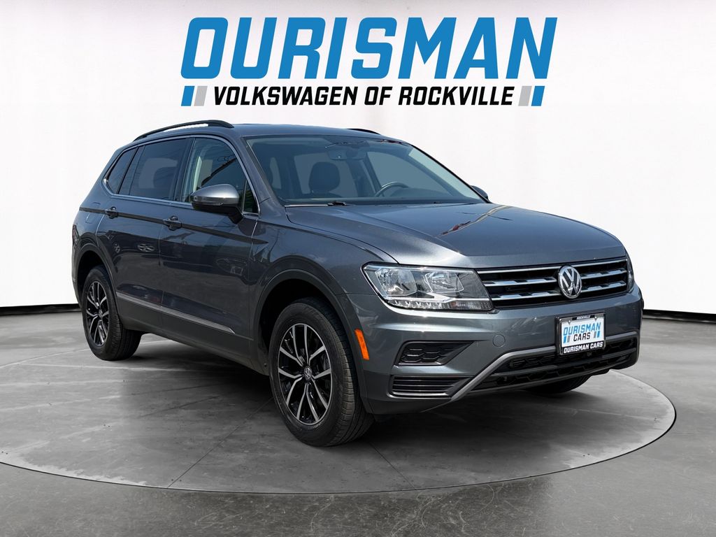 Platinum Gray Metallic 2021 Volkswagen Tiguan SE 4Motion SUV / Crossover All-Wheel Drive 8-Speed Automatic