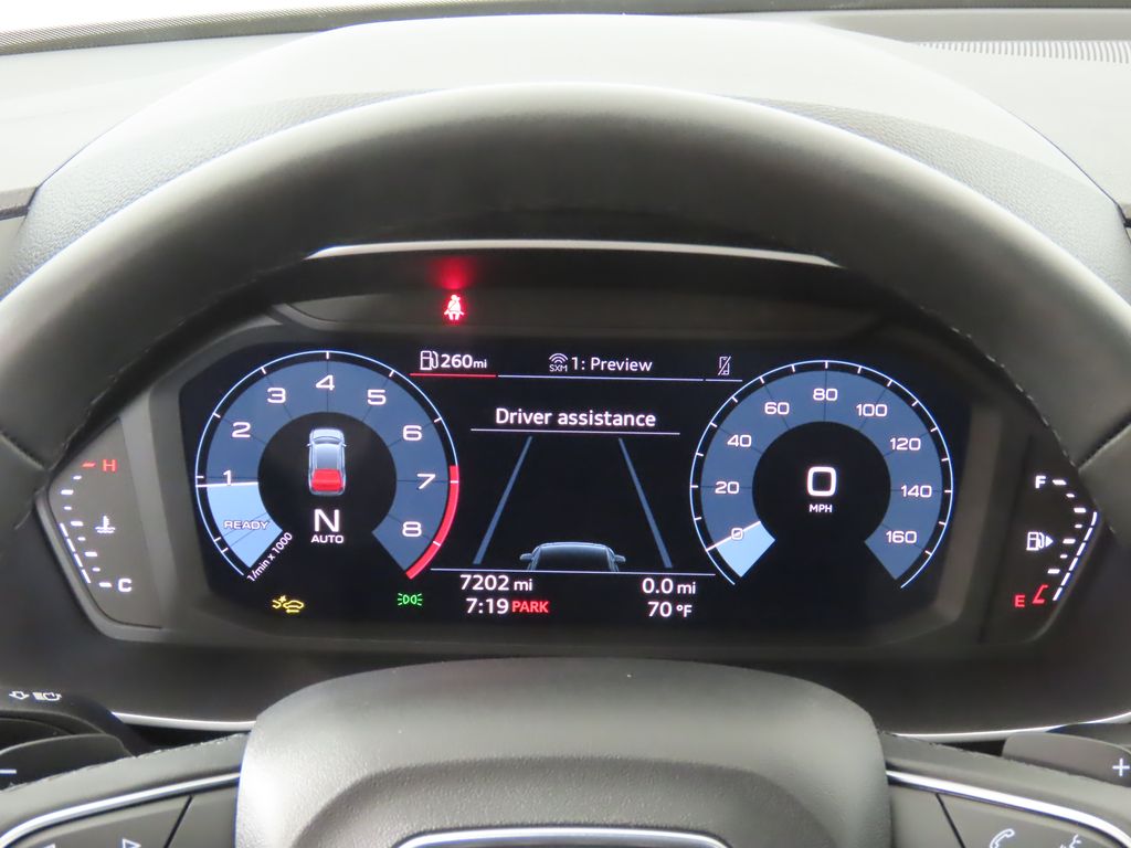 Thumbnail: 2025 Audi Q3 - 14