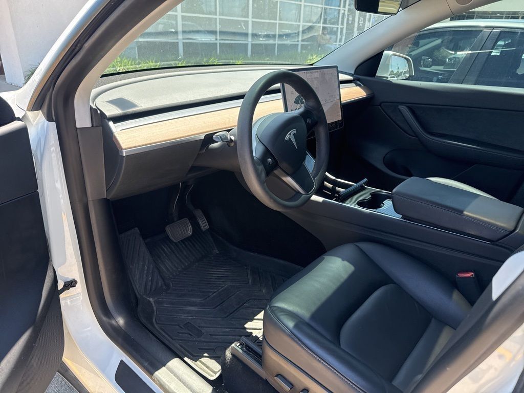 2021 Tesla Model Y Long Range White at AutoSavvy Houston Northwest