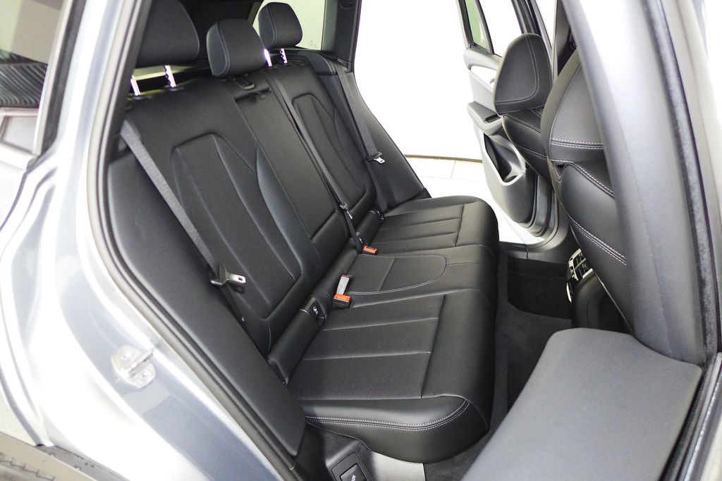 Thumbnail: 2023 BMW X3 - 20