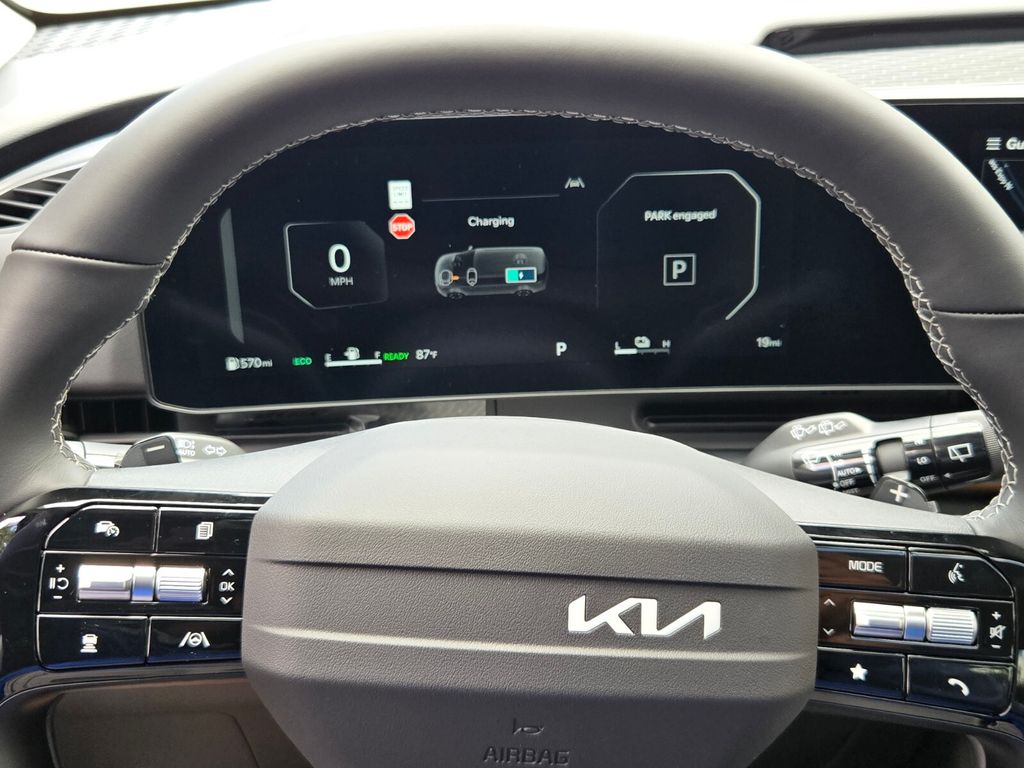2027 Kia Carnival - $55,165