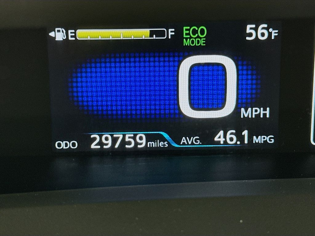 Thumbnail: 2016 Toyota Prius - 12