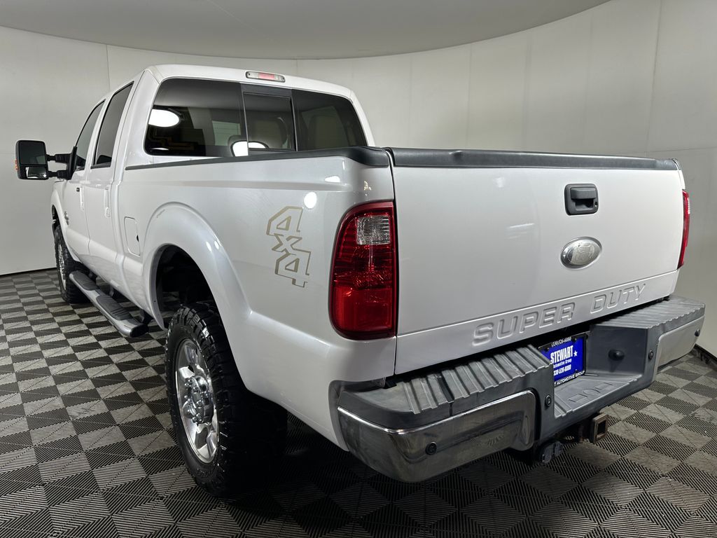 2012 Ford F-350 Super Duty Lariat - Image 3