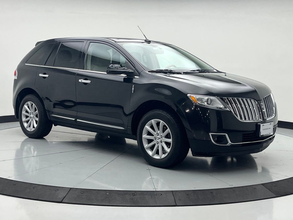 Thumbnail: 2013 Lincoln MKX - 3