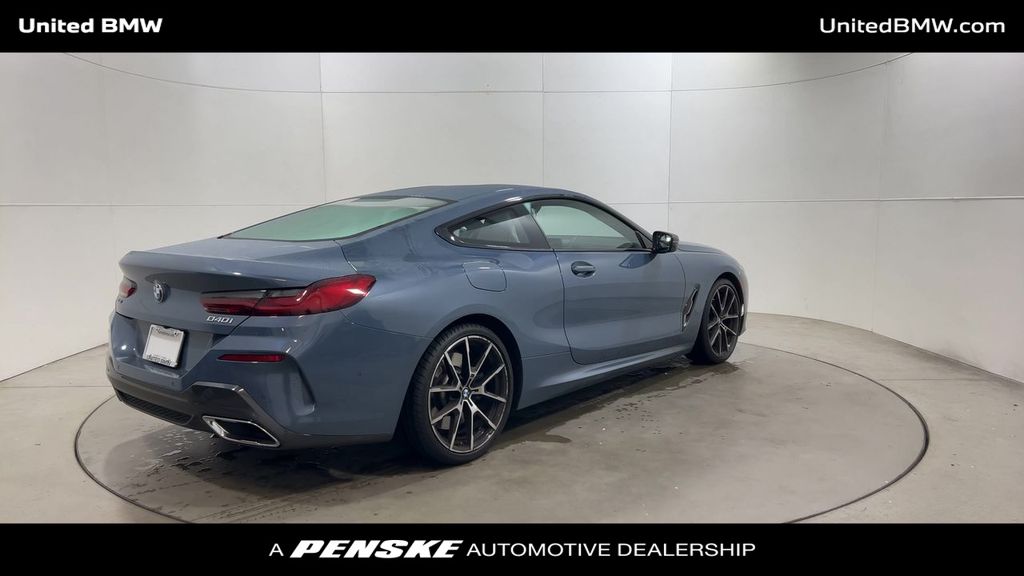 Thumbnail: 2022 BMW 8 Series - 8