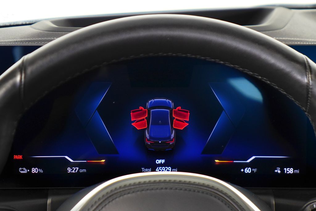 Thumbnail: 2022 BMW i4 - 28