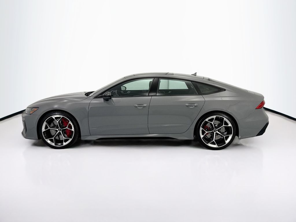 Thumbnail: 2026 Audi RS 7 - 8