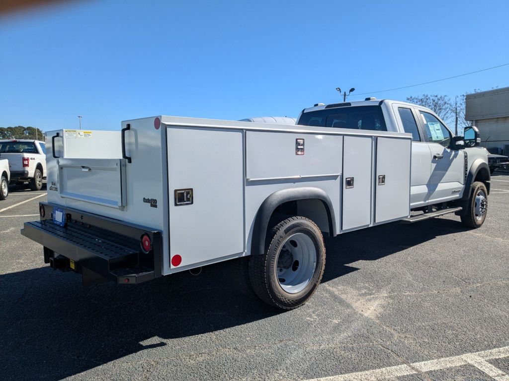 2025 Ford F-450 Chassis XL