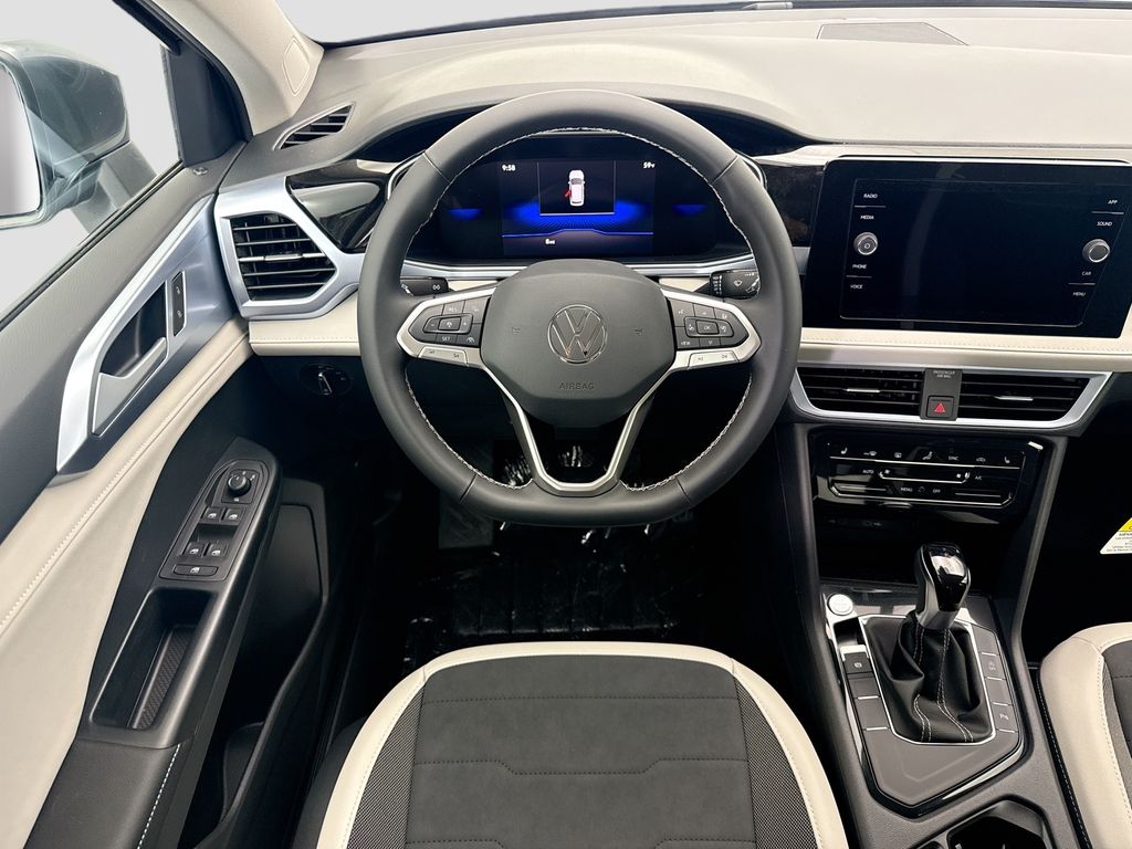 Thumbnail: 2026 Volkswagen Taos - 10