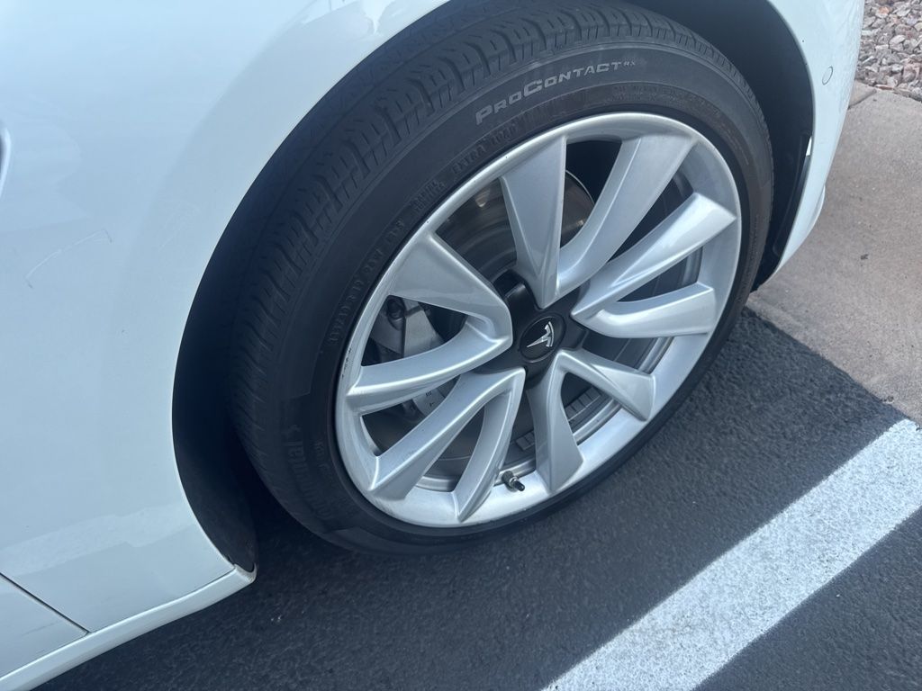 Thumbnail: 2019 Tesla Model 3 - 10