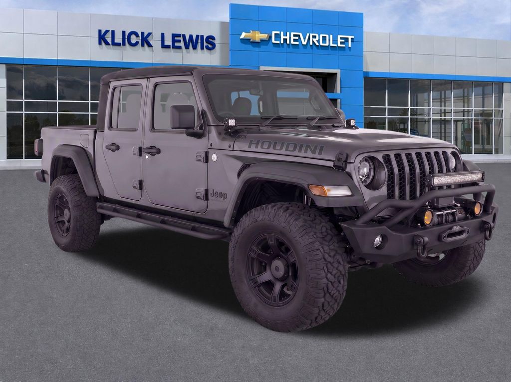 2020 Jeep Gladiator Sport Gray at Bob Ruth Ford