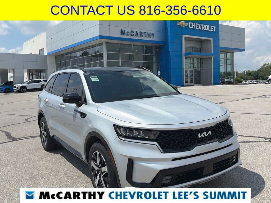 Sparkling Silver 2022 Kia Sorento SUV / Crossover Front-Wheel Drive 8-Speed Dual Clutch