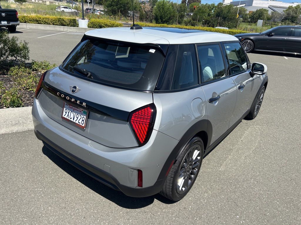 Thumbnail: 2026 MINI Cooper - 5