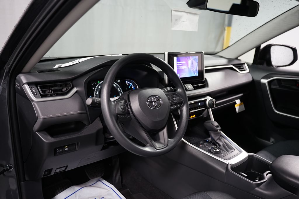 2025 Toyota RAV4 LE 11