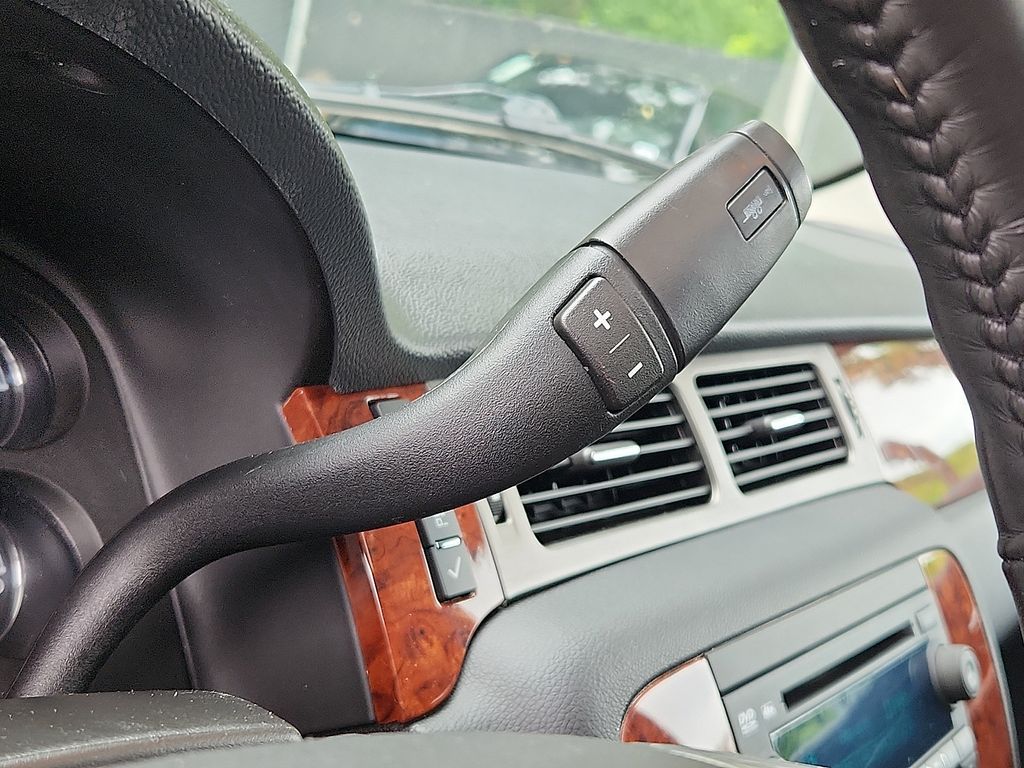 2013 Chevrolet Tahoe LT 15