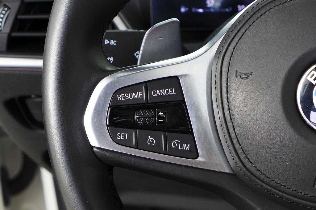 Thumbnail: 2023 BMW 3 Series - 30