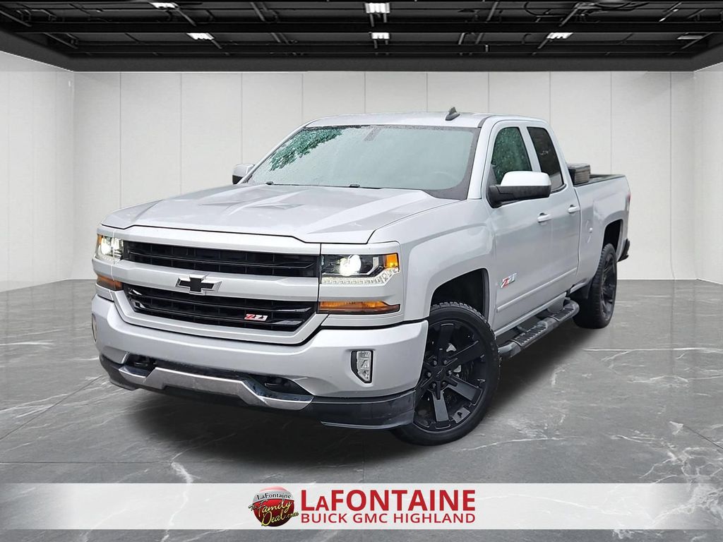 Silver Ice Metallic 2018 Chevrolet Silverado 1500 Pickup Truck Four-Wheel Drive 6-Speed Automatic Overdrive