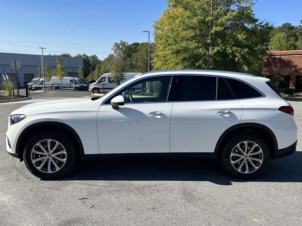 2023 Mercedes-Benz GLC GLC 300 5