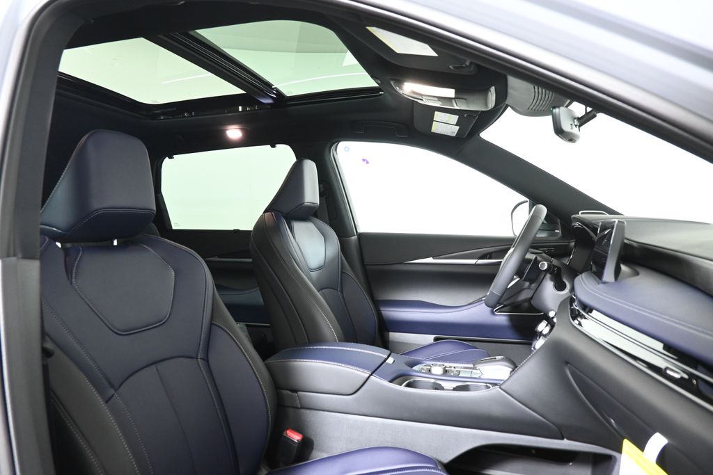 Thumbnail: 2026 INFINITI QX60 - 22